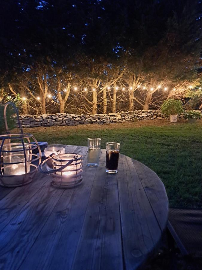 Chez Nous Bed & Breakfast Brigueil-le-Chantre Luaran gambar